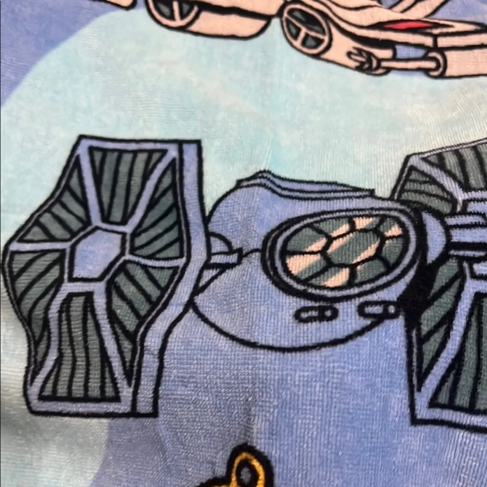 Star Wars Beach Towel with C-3PO and R2-D2